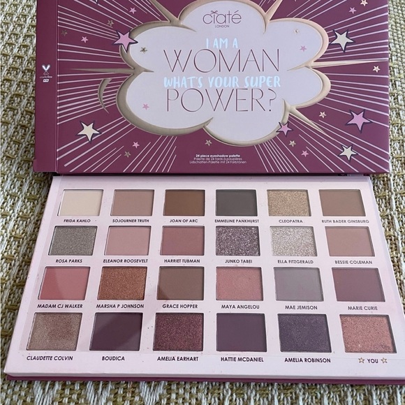 Brand-new makeup bundle, never used - Picture 6 of 6